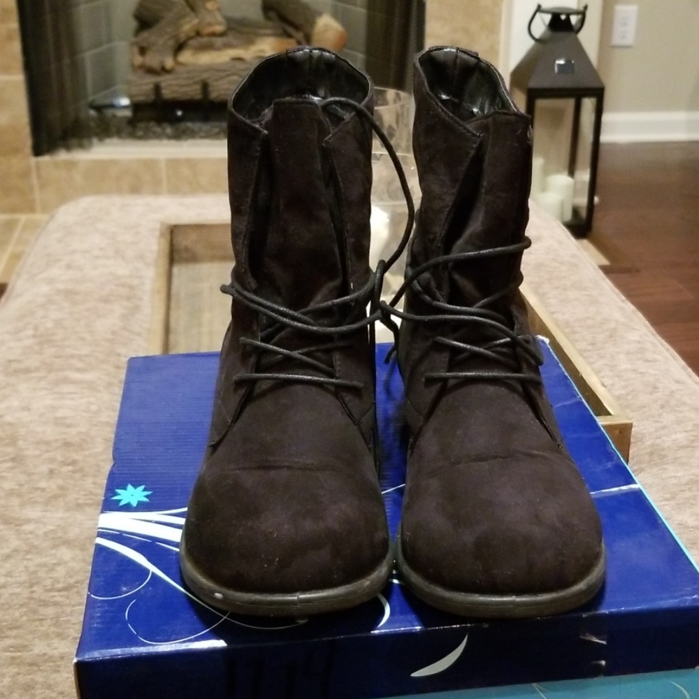 Ankle boots